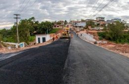 Obras na Ladeira Padre Anchieta entram na fase final com execução da pavimentação