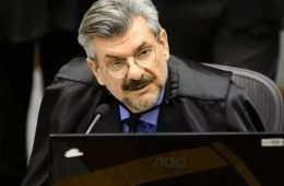 STJ condena Buzzi a perda do cargo por importunação sexual