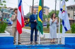 DESFILE DE 7 DE SETEMBRO LEVA HISTÓRIA DO BRASIL ÀS RUAS DE TEIXEIRA DE FREITAS